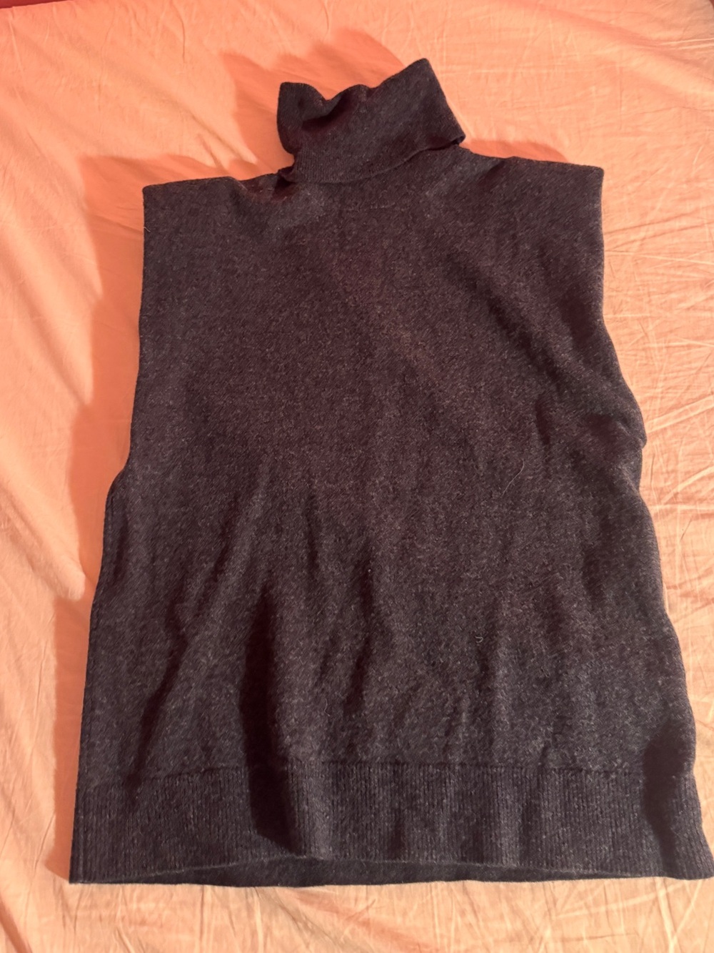 Sleeveless Turtleneck Sweater Vest - Gray